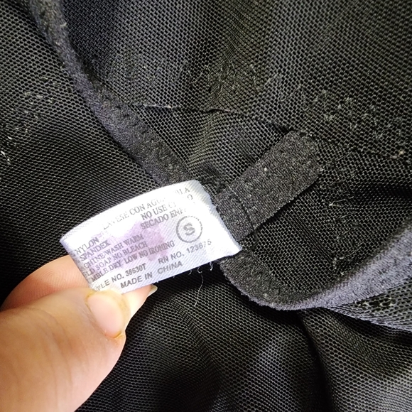Vintage CoCo Secret Shapewear Bodysuit Black Size Small - Picture 9 of 10
